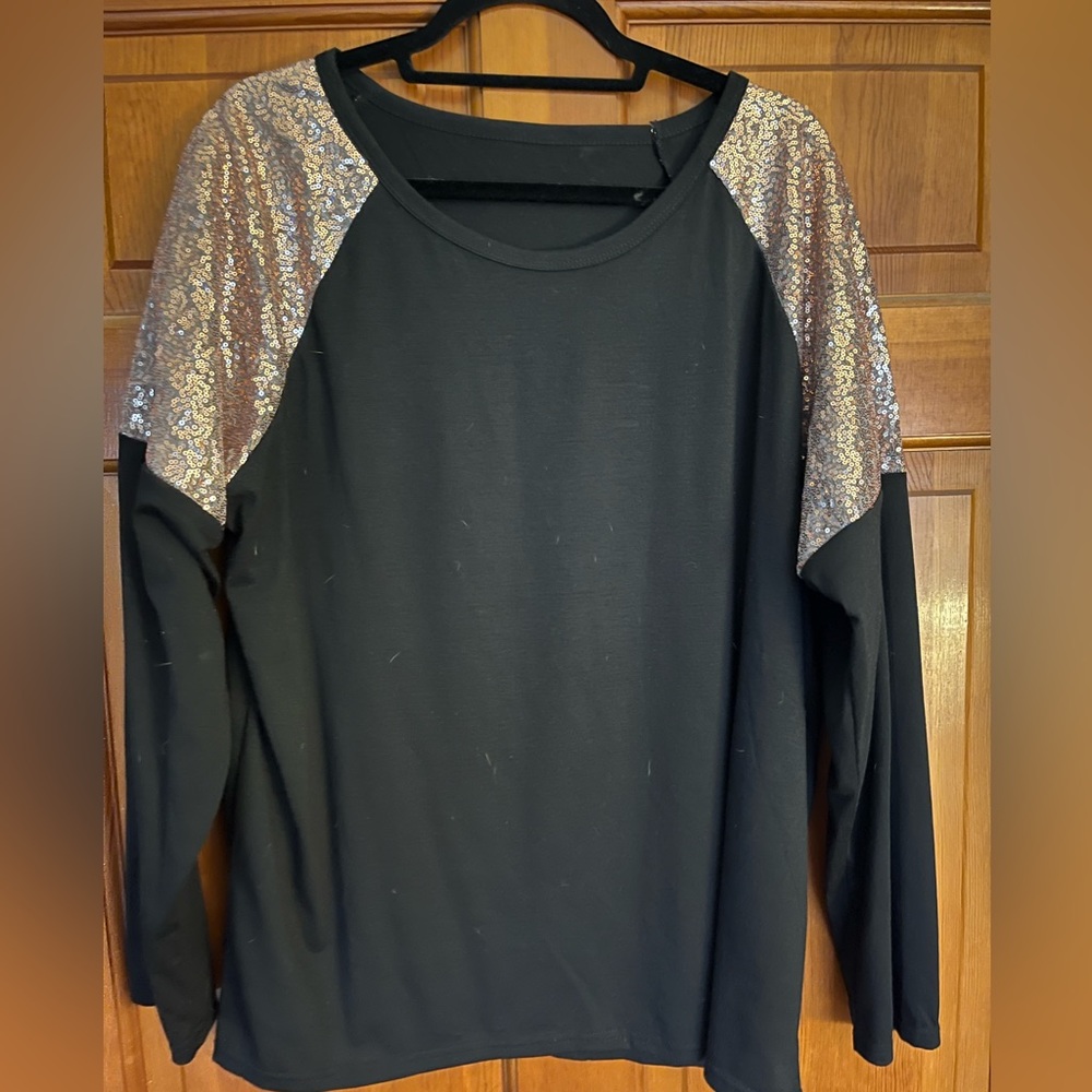 Black & Gold sequined top